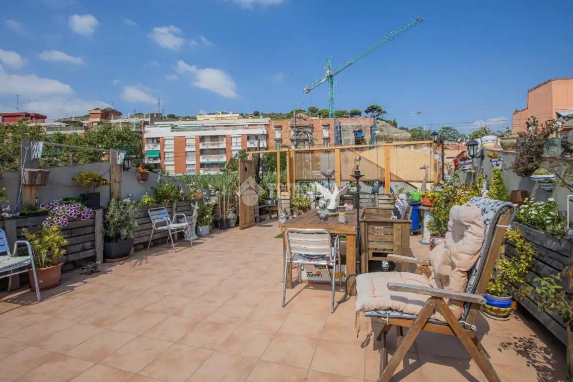Terraza de Piso en venta en Montcada i Reixac con Terraza