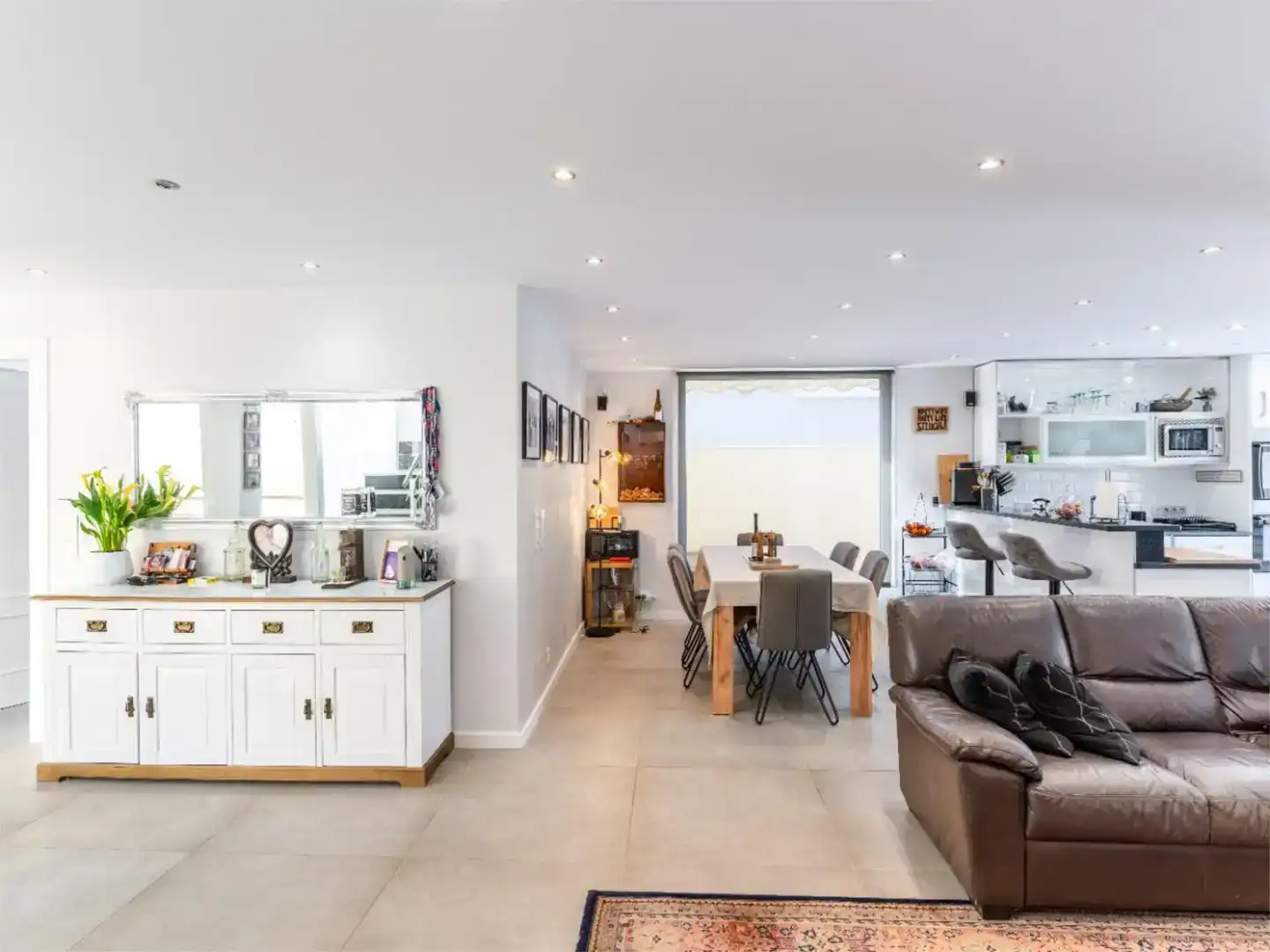 Comedor de Piso en venta en Garrucha con Aire acondicionado, Jardín privado y Trastero