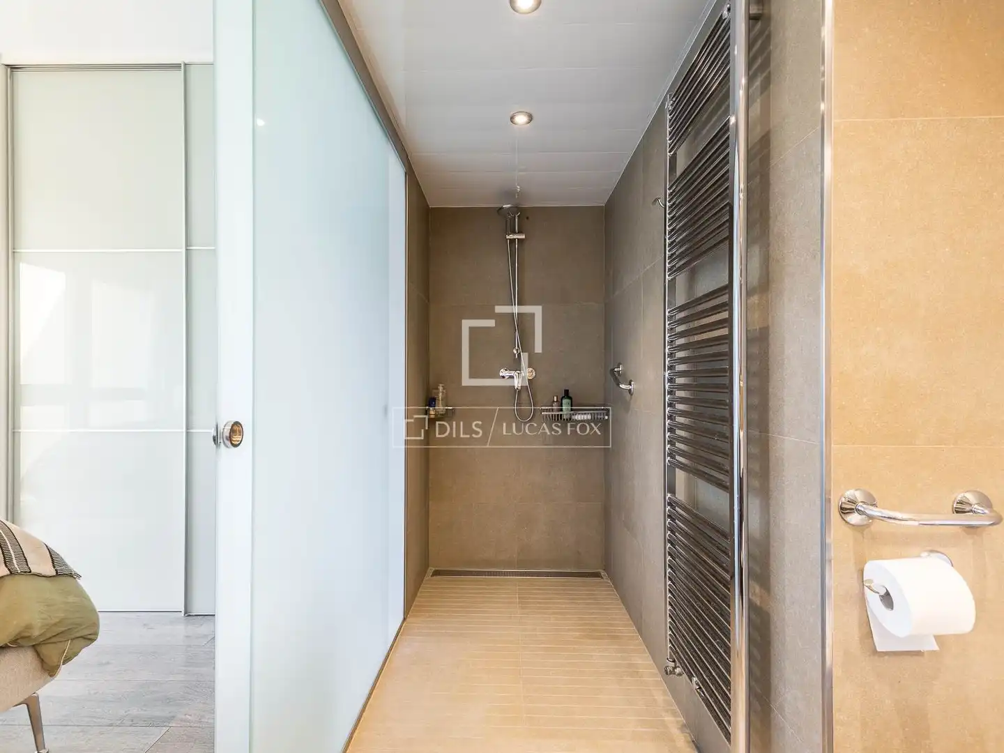 Baño de Ático en venta en Barcelona con Aire acondicionado, Calefacción y Trastero