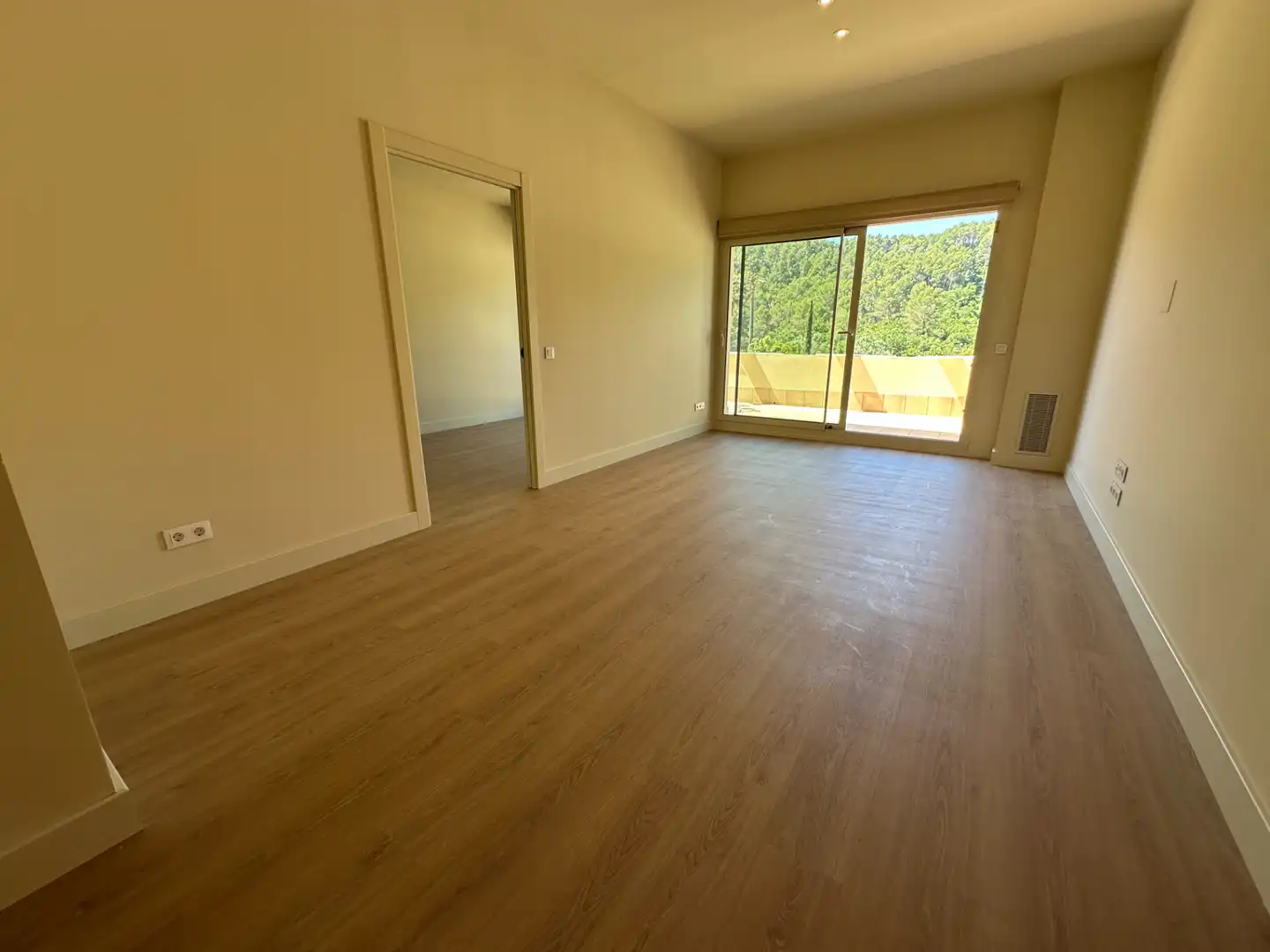 Neubau-Erdgeschosswohnung mit Garten zum Verkauf in Avinguda de Catalunya 55, imagen 6