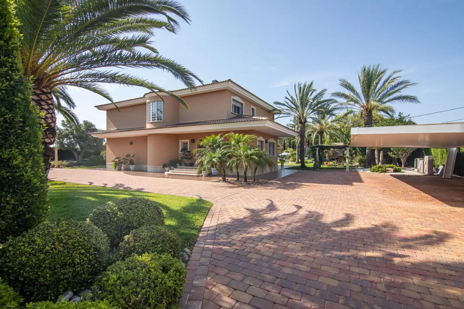 Vista exterior de Casa o chalet en venta en Elche / Elx con Aire acondicionado, Calefacción y Jardín privado