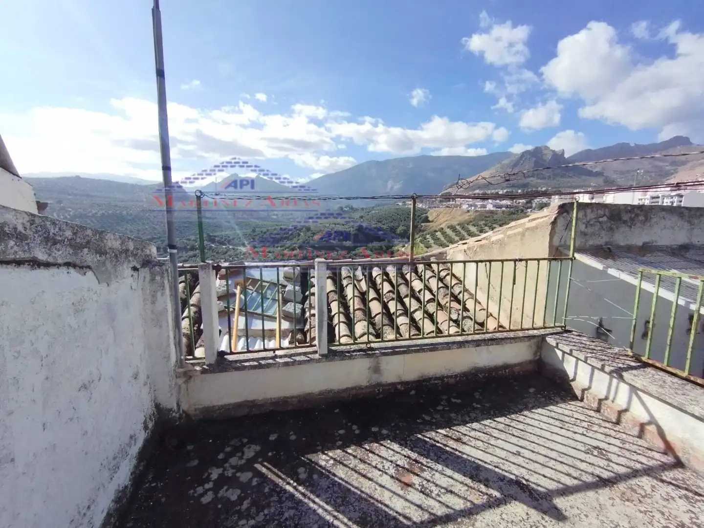 Vista exterior de Casa adosada en venta en Jaén con Terraza