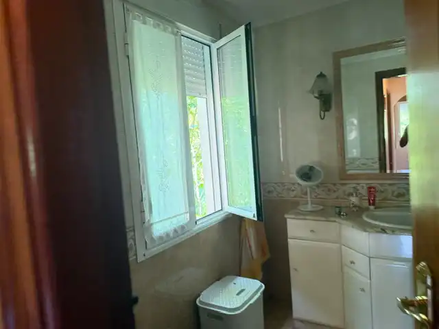 Badezimmer von Country house zum Verkauf in Trabada mit Heizung, Privatgarten und Terrasse
