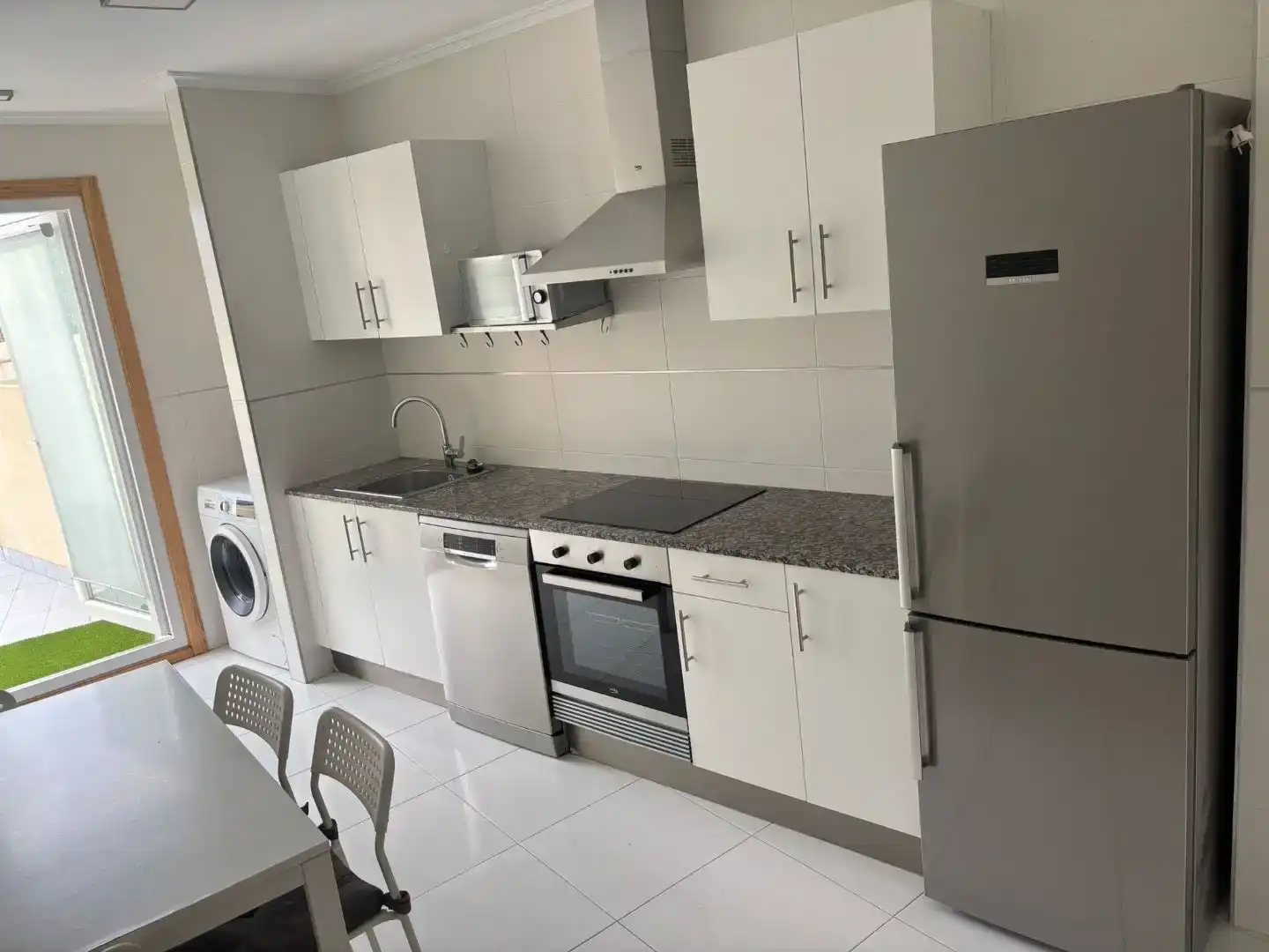 Kitchen of Flat for rent in Arteixo  with Private garden, Parquet flooring and Storage room