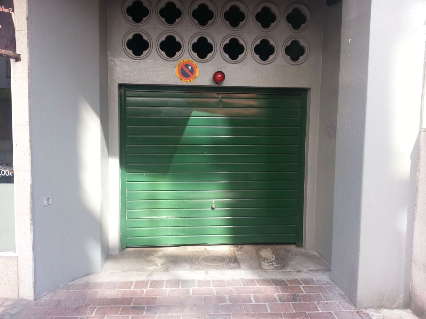 Aparcament de Garatge de lloguer en Vigo  amb Alarma