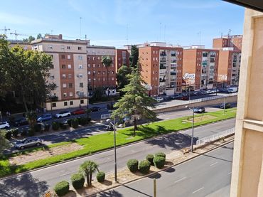 Pis amb ascensor en venda a Avenida del Cid