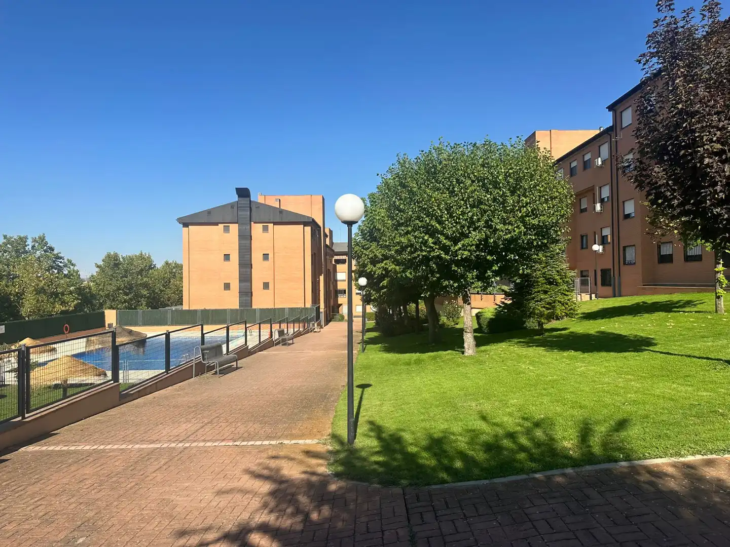 Vista exterior de Piso de alquiler en Arganda del Rey con Calefacción, Terraza y Trastero