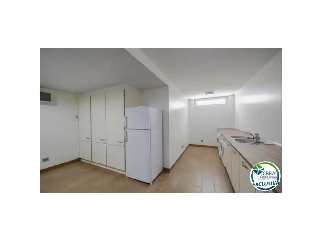 Detached house with pool for sale in Carrer d'Alemanya 74, imagen 31