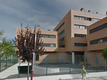 Doppio in vendita a Calle Julián Fernández Ollero 10