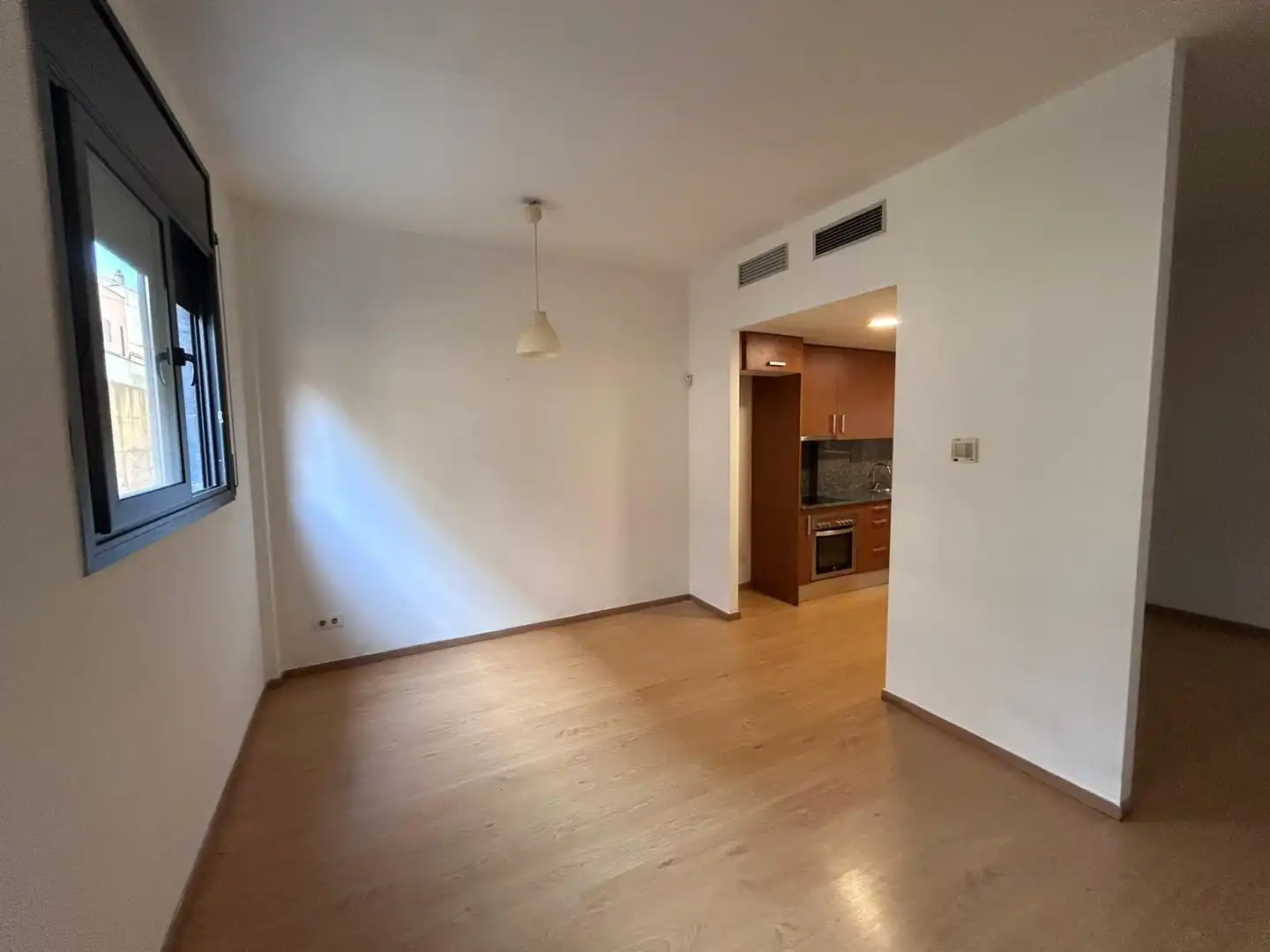 Sala d'estar de Planta baixa en venda en Terrassa amb Aire condicionat, Calefacció i Parquet