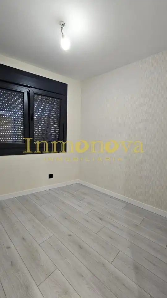 Schlafzimmer von Wohnung zum Verkauf in Ribeira mit Heizung