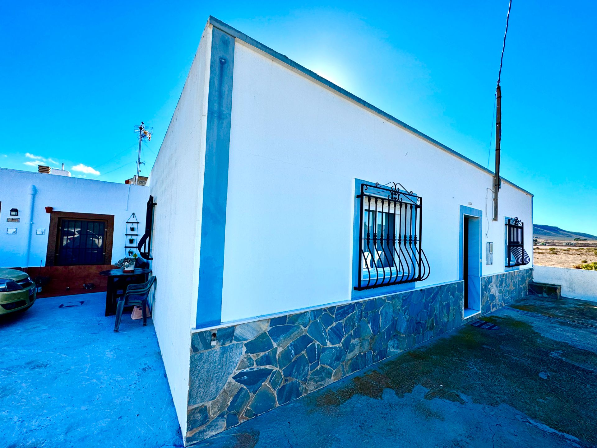 Vista exterior de Casa o xalet en venda en Níjar amb Jardí privat, Terrassa i Traster