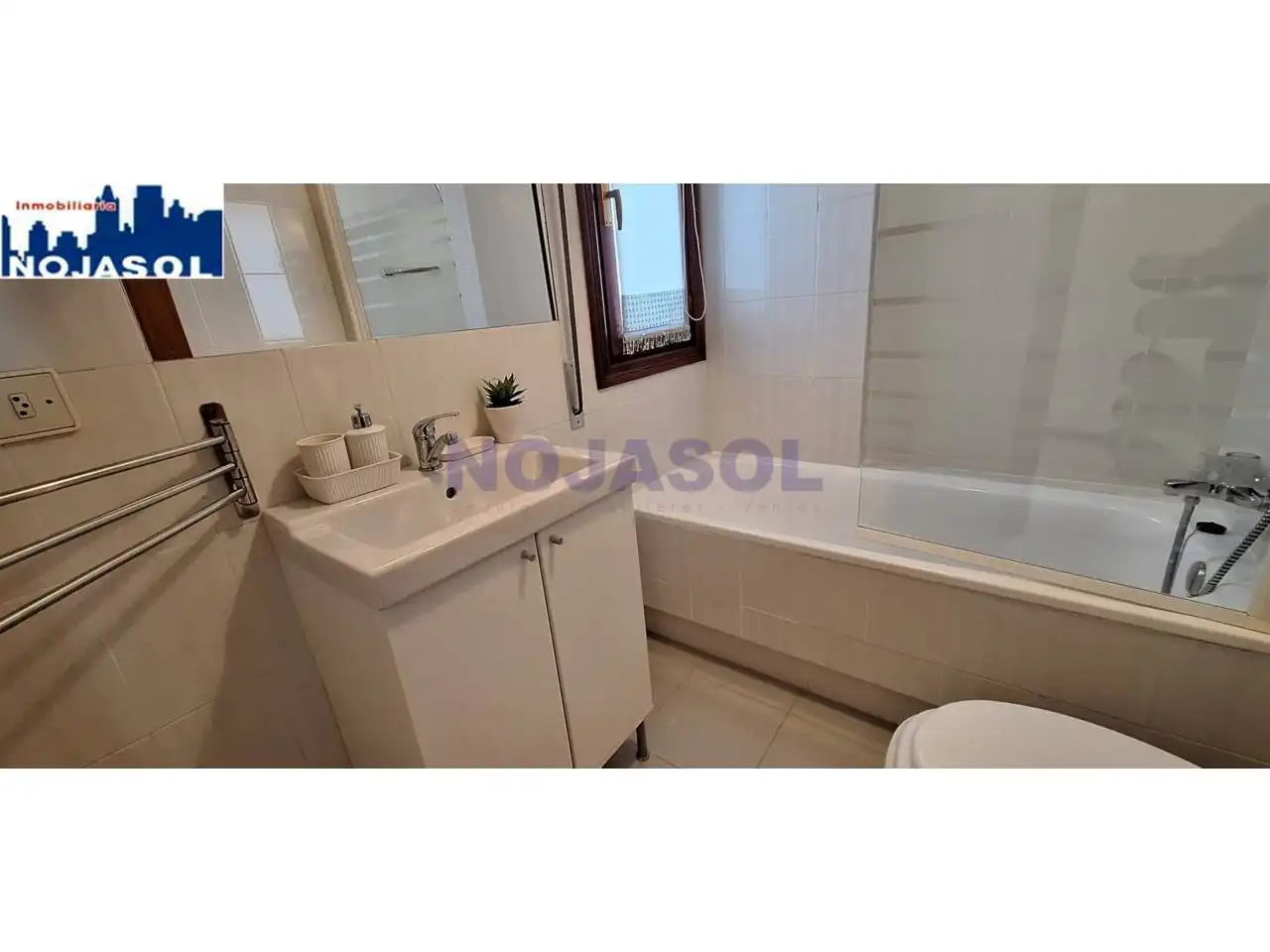 Badezimmer von Maisonette zur Miete in Noja mit Terrasse und Möbliert