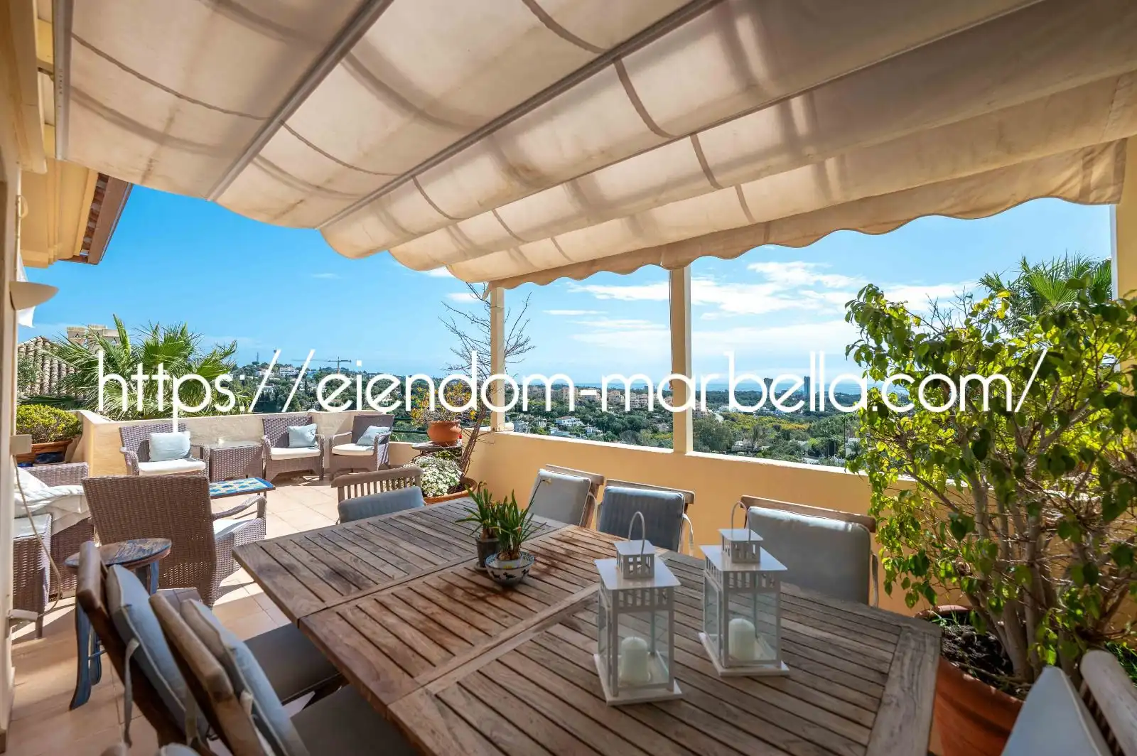 Terrasse von Maisonette zum Verkauf in Marbella mit Klimaanlage, Terrasse und Abstellraum