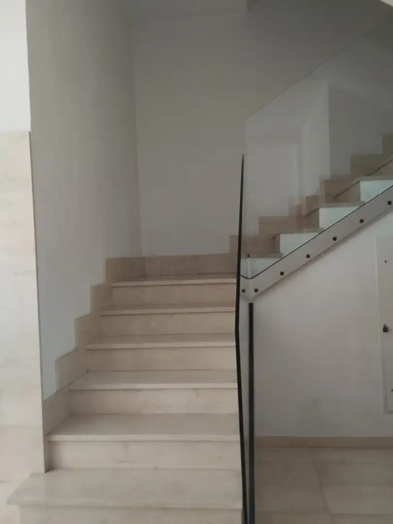 Dachboden zum Verkauf in Alicante / Alacant mit Terrasse, Möbliert und Balkon