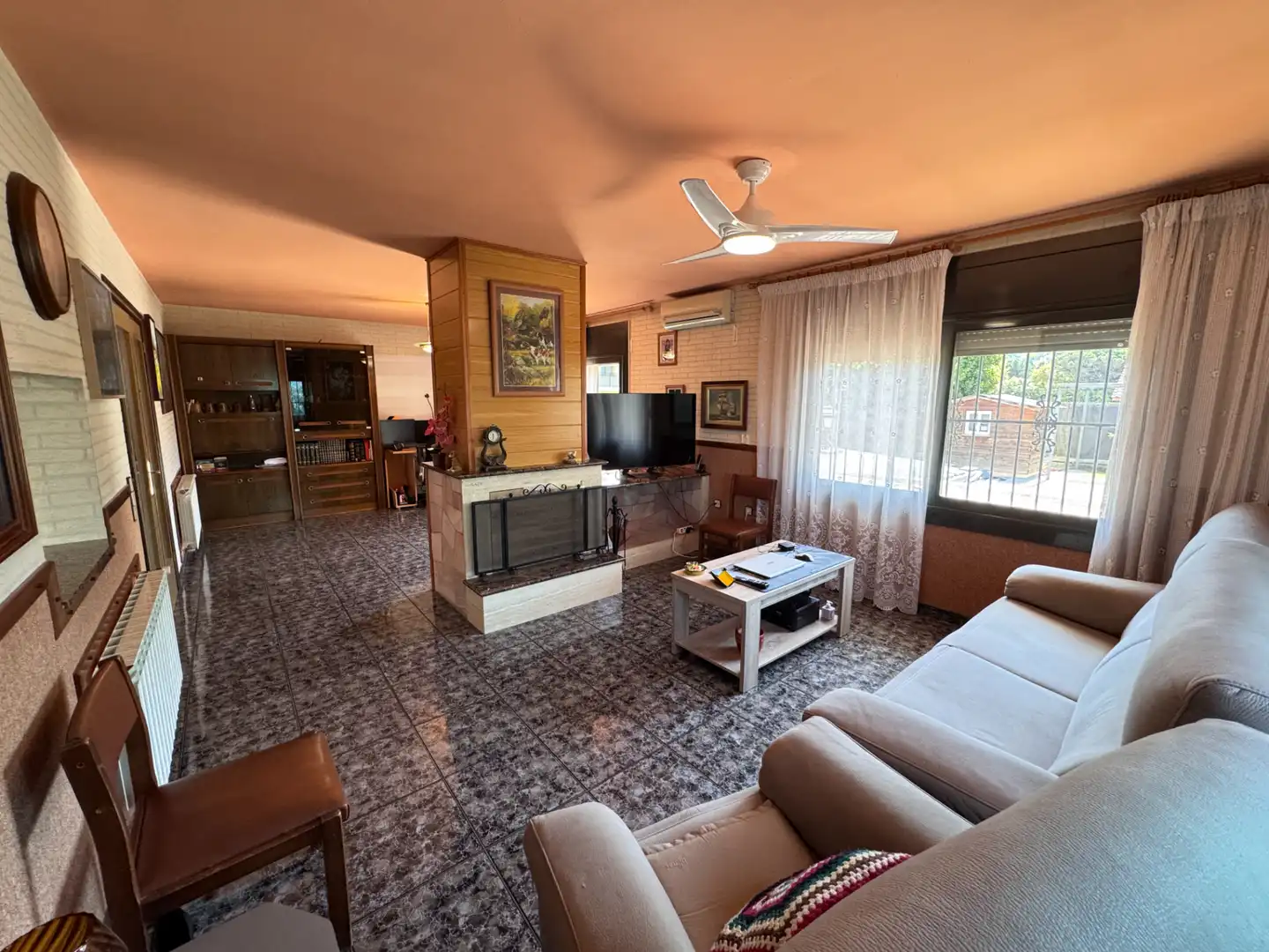 Sala de estar de Casa o chalet en venta en Llinars del Vallès con Aire acondicionado, Calefacción y Terraza