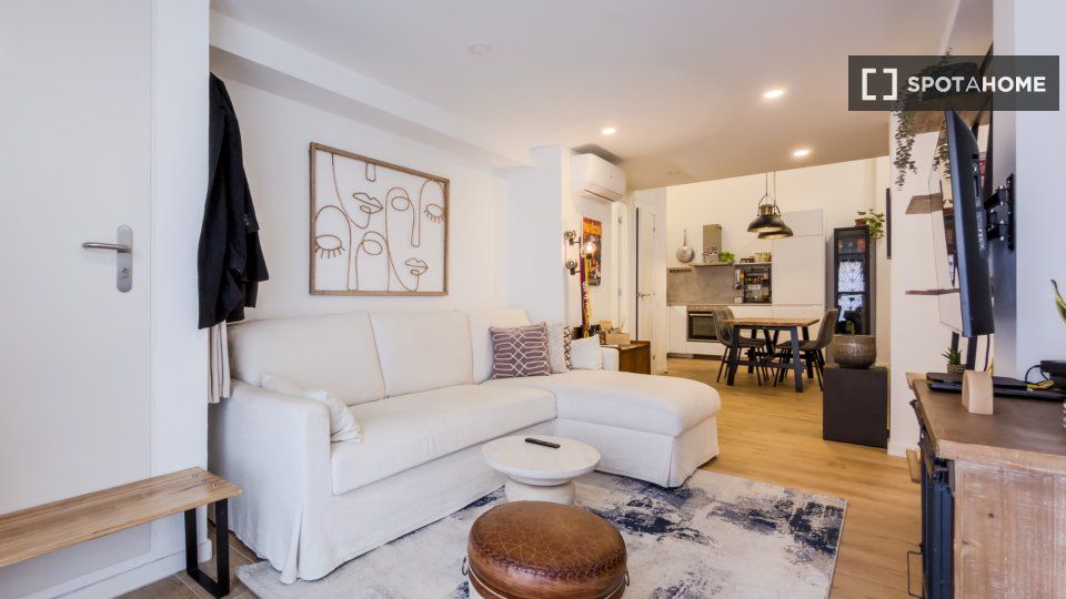 Living room of Flat to rent in  Barcelona Capital  with Air Conditioner, Heating and Furnished