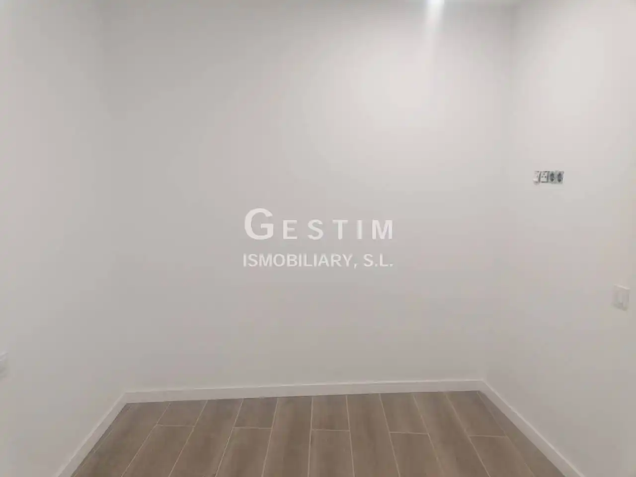 Piso en venta en Vic con Calefacción, Balcón y Alarma