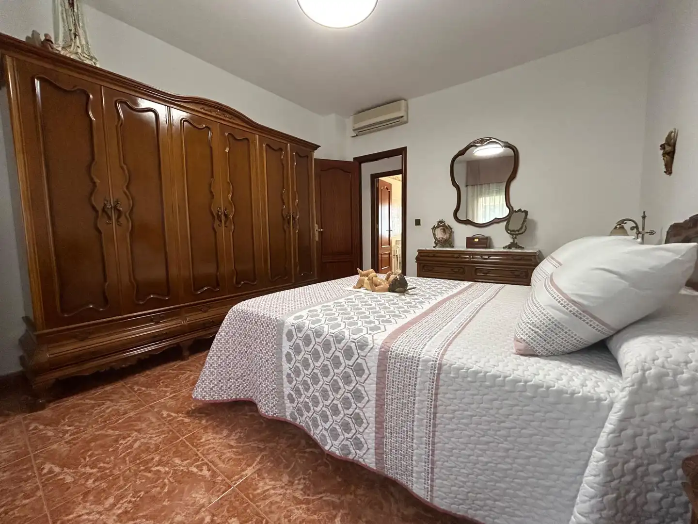 Bedroom of Houses for sale in Córdoba  with Air Conditioner, Heating and Private garden