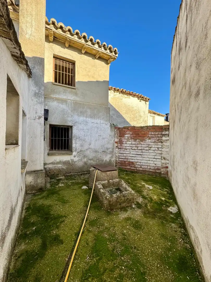 Vista exterior de Casa adosada en venta en Villoldo con Trastero