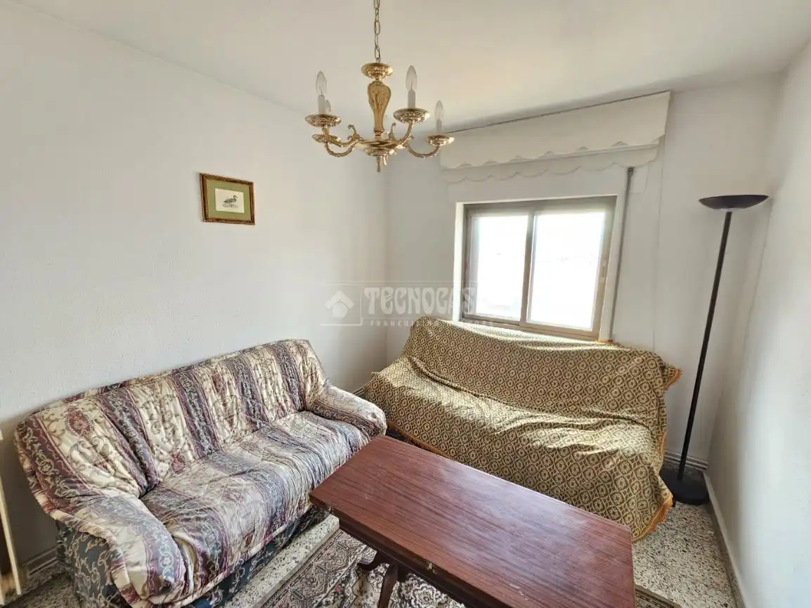 Sala de estar de Piso en venta en Ávila con Calefacción y Terraza
