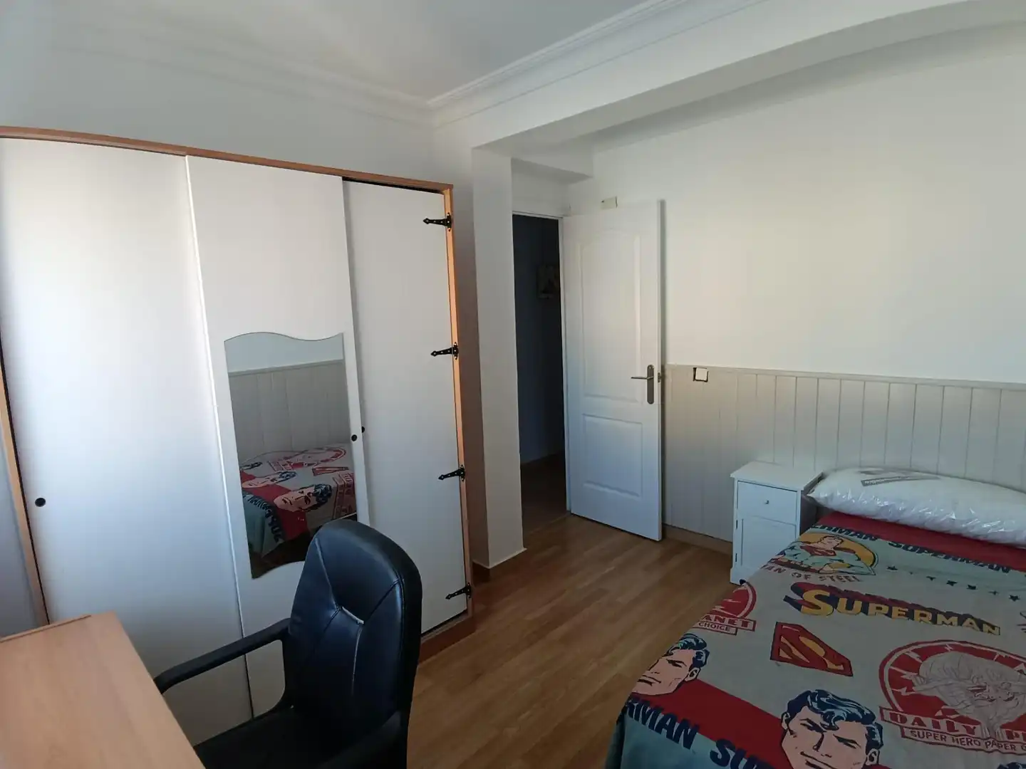 Dormitori de Pis en venda en Huelva amb Aire condicionat i Terrassa