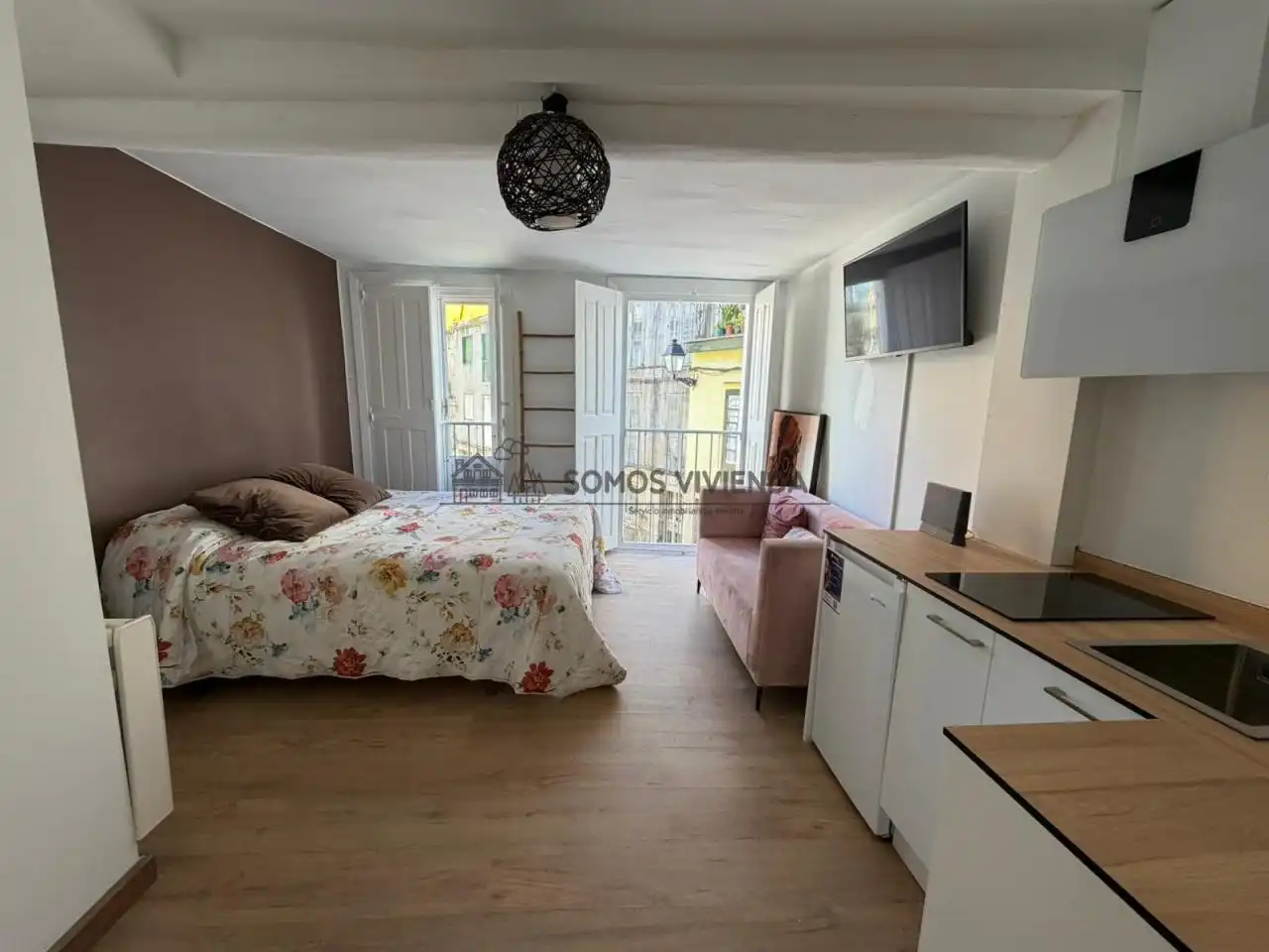 Habitación en Dous de Maio, Casco Viejo