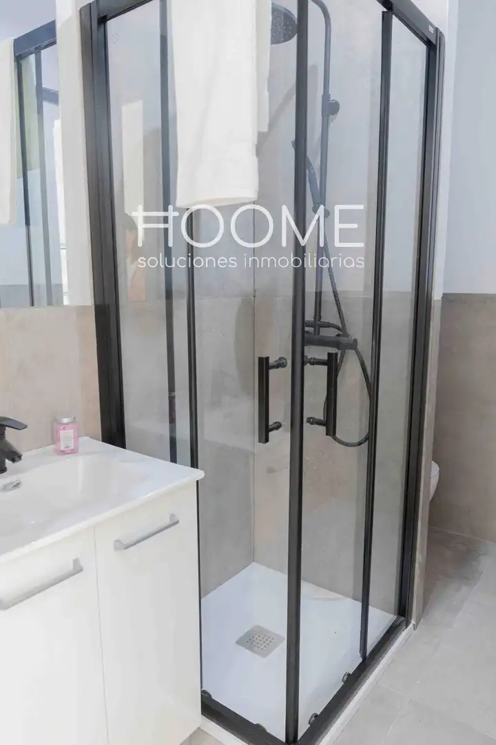 Baño de Piso en venta en San Sebastián de los Reyes con Aire acondicionado, Parquet y Amueblado
