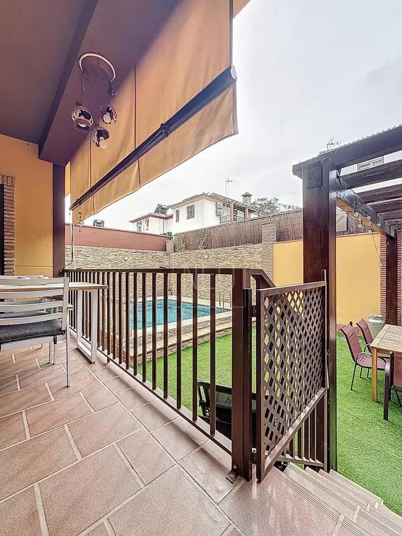 Terraza de Casa o chalet en venta en Albolote con Aire acondicionado, Calefacción y Jardín privado