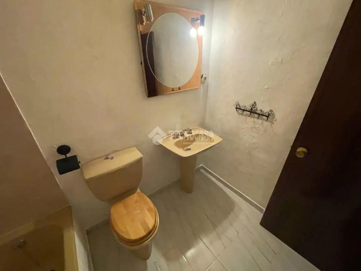 Baño de Piso en venta en Zaragoza con Calefacción y Amueblado