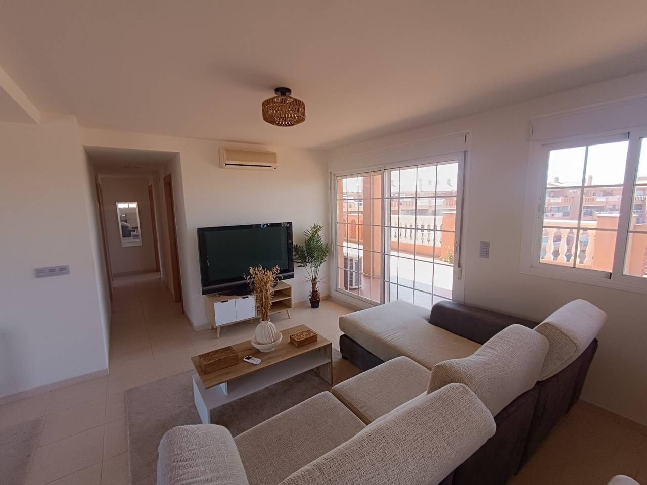Sala de estar de Ático en venta en El Ejido con Aire acondicionado, Terraza y Trastero