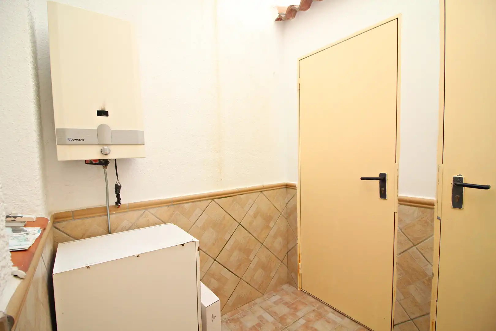 Bathroom of Detached homes for sale in Mazagón  with Air Conditioner, Terrace and Storage room