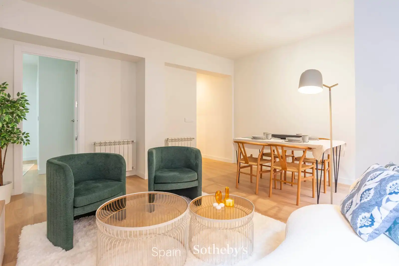 Sala d'estar de Apartament en venda en Madrid amb Aire condicionat i Terrassa