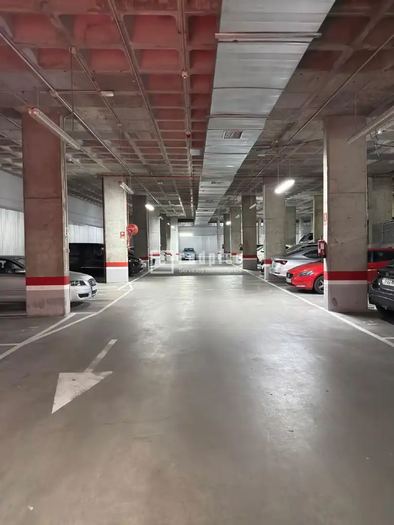 Parking de Garaje de alquiler en Ensanche