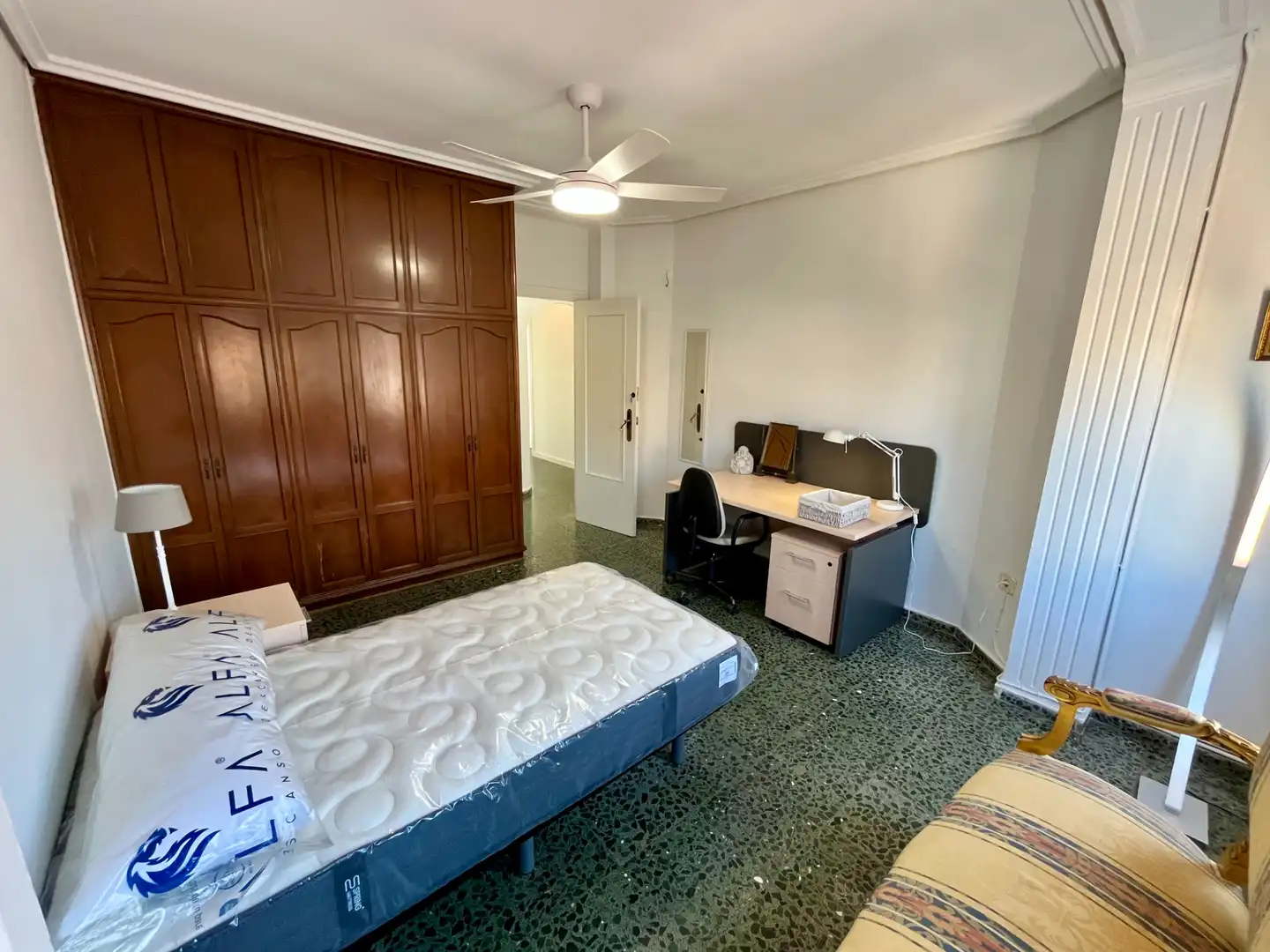 Habitación de Piso de alquiler en Valencia con Aire acondicionado, Calefacción y Terraza