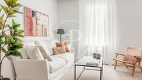 Living room of Flat for sale in  Madrid Capital  with Air Conditioner, Heating and Furnished