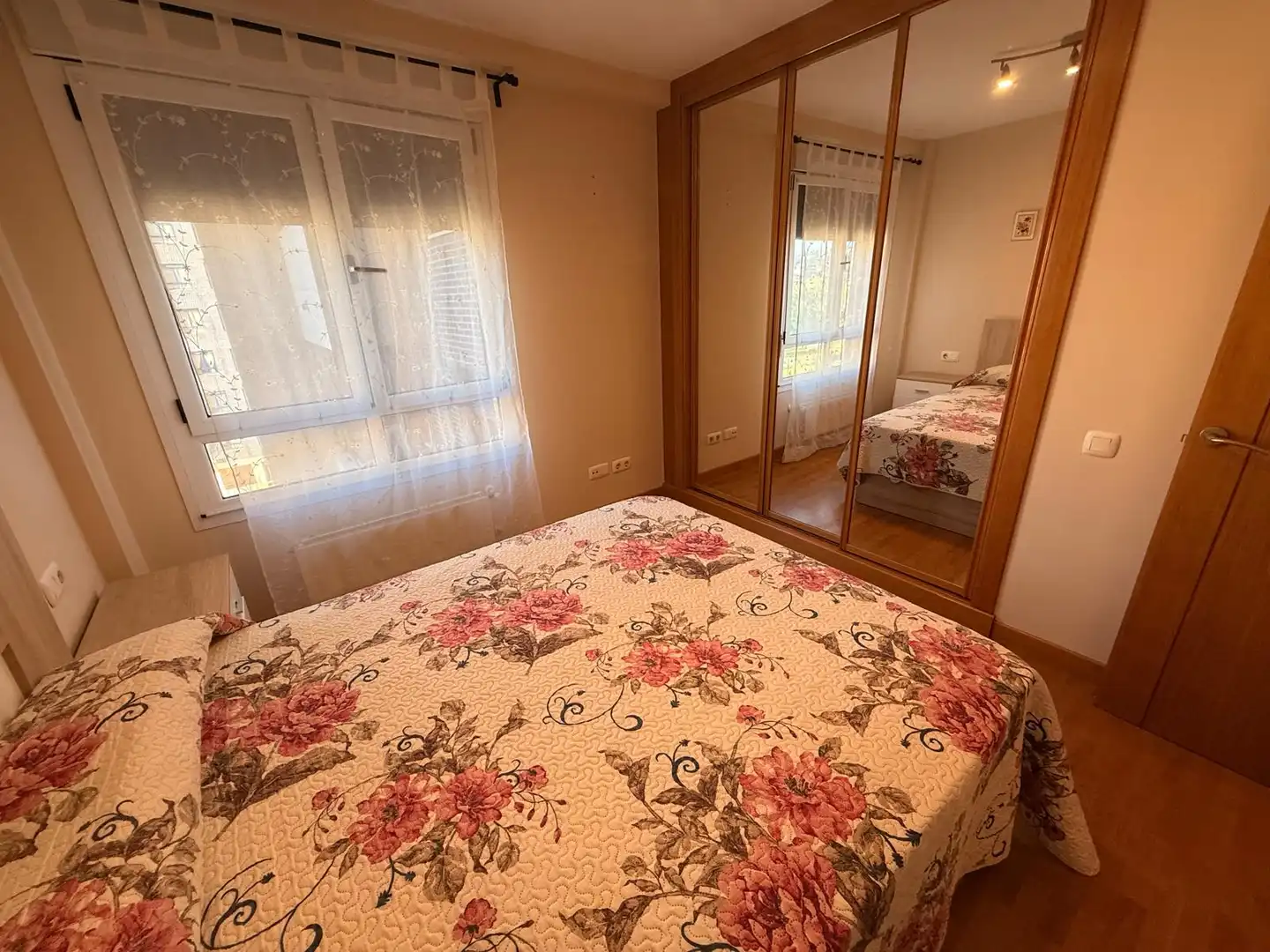 Bedroom of Apartments for rent in Vallobín - La Florida