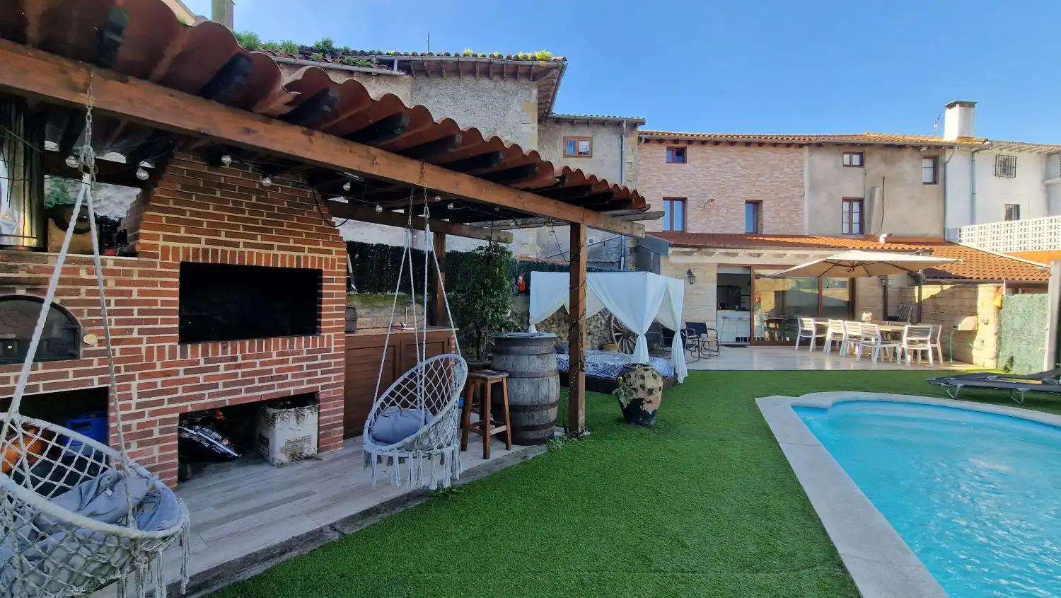 Casa con terrazza in vendita a Los Corrales de Buelna