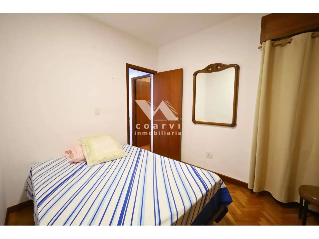 Schlafzimmer von Wohnung zur Miete in Ourense Capital  mit Heizung, Abstellraum und Möbliert