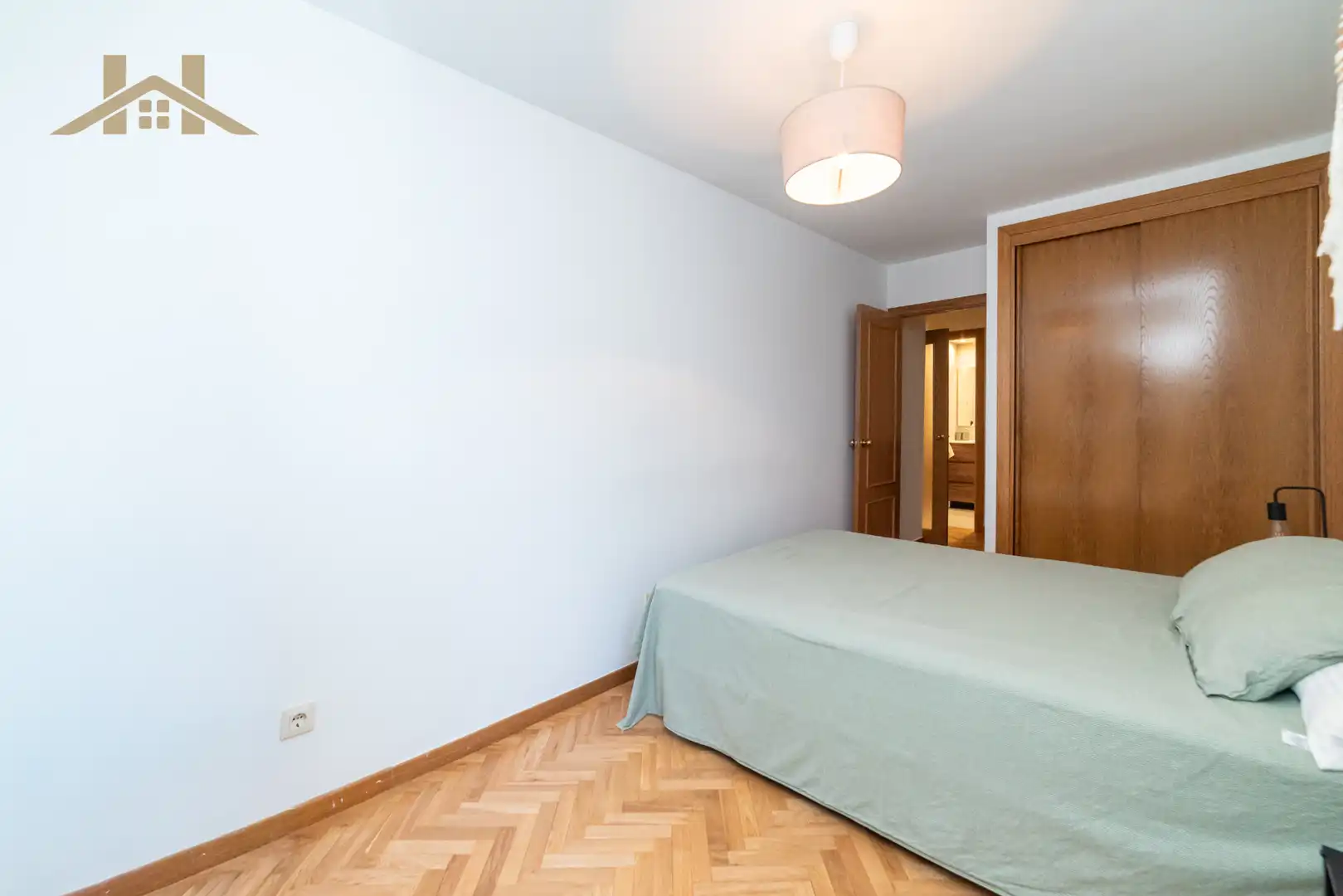 Habitación de Piso en venta en Avenida Europa