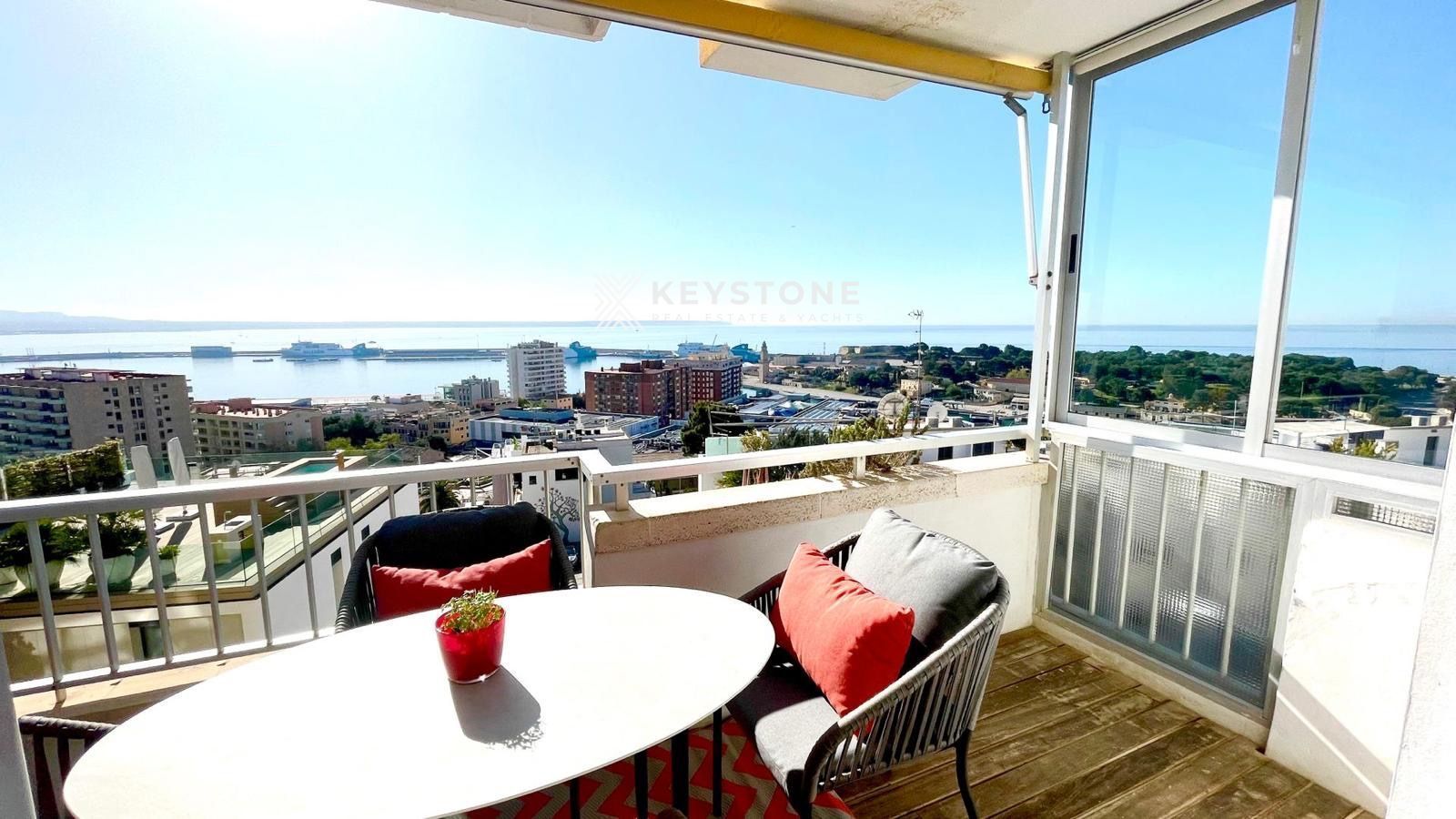 Terraza de Piso de alquiler en  Palma de Mallorca con Terraza, Piscina y Amueblado