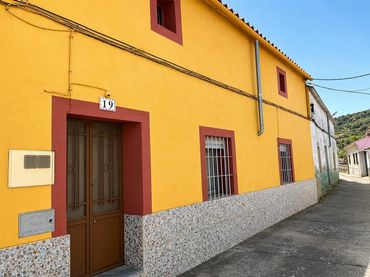 Casa in vendita a Calle Linaros 19