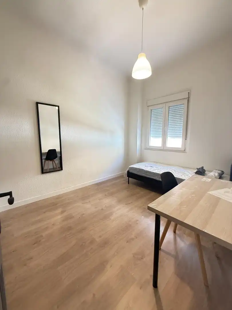 Dormitori de Apartament de lloguer en Granada