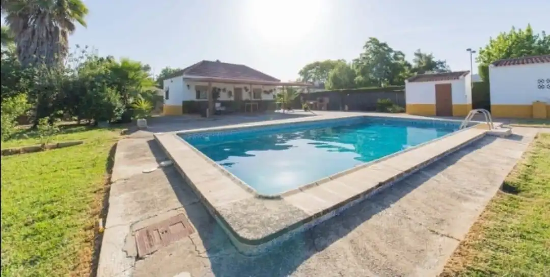 Swimming pool of Land for sale in Córdoba