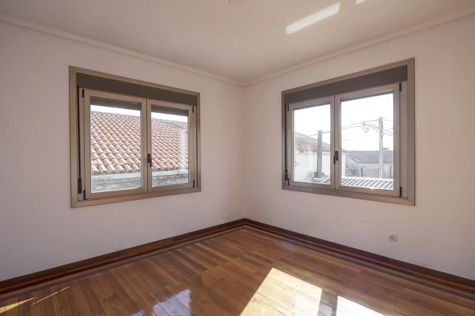 Dormitori de Casa o xalet en venda en Arteixo amb Parquet, Terrassa i Traster