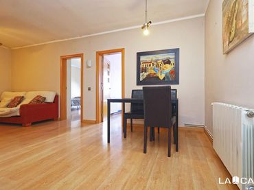 Wohnung mit Balkon zum Verkauf in Plaça de Jacinto Benavente
