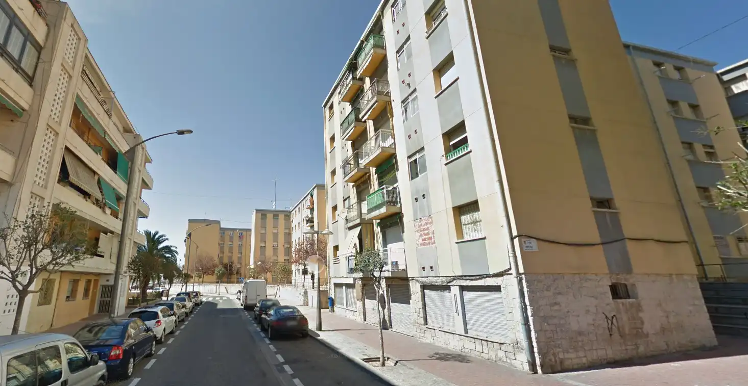 Vista exterior de Pis en venda en Alicante / Alacant