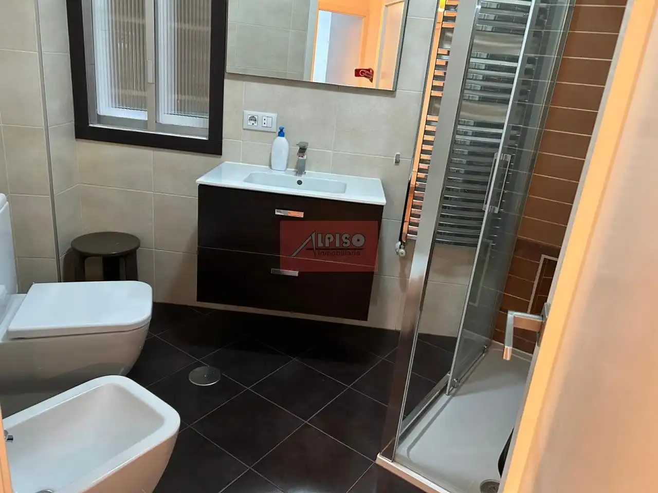 Bathroom of Flat for sale in Ourense Capital   with Heating and Furnished