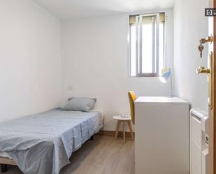 Bedroom of Flat to share in  Madrid Capital  with Air Conditioner and Terrace