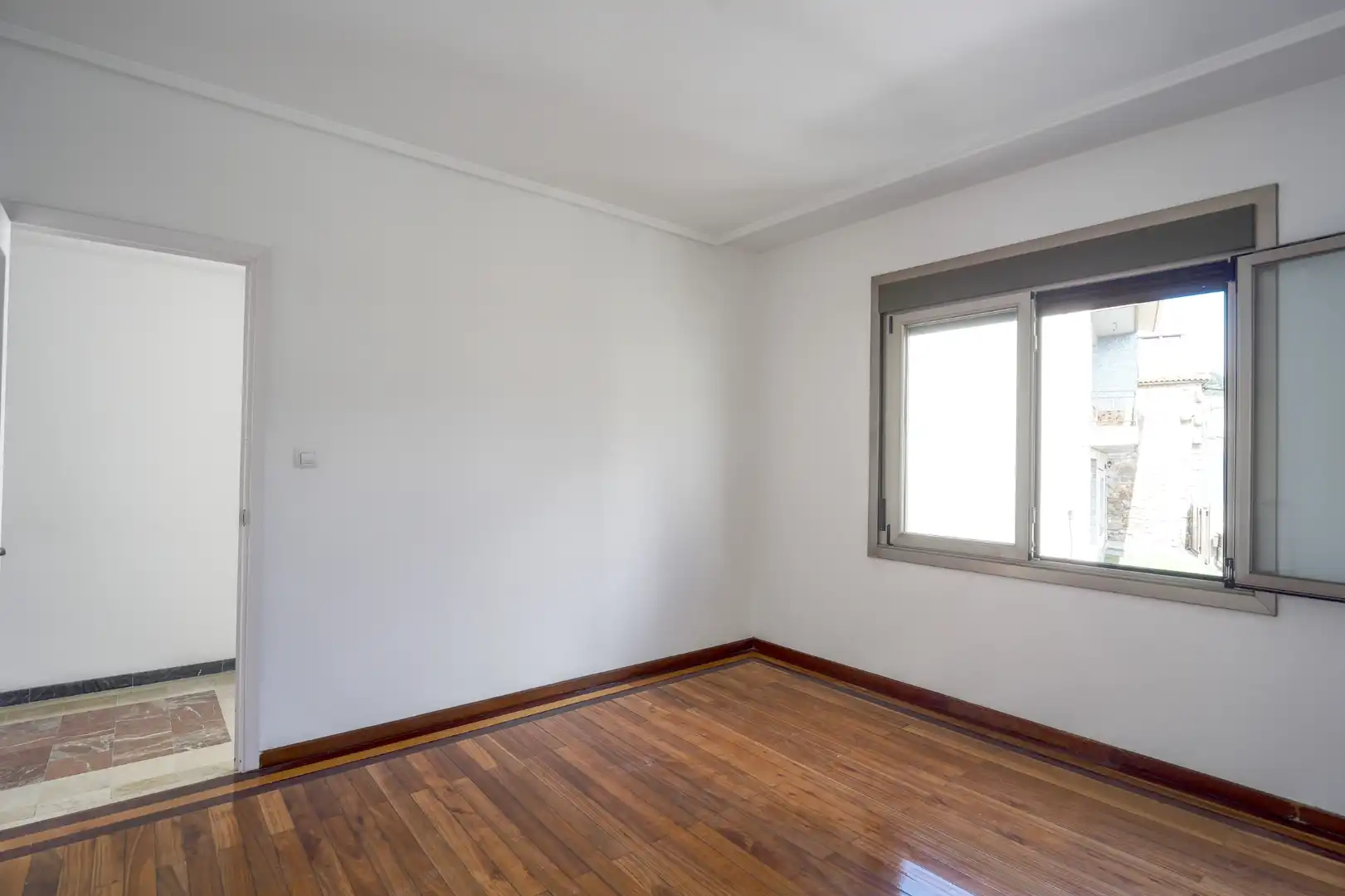 Dormitori de Casa o xalet en venda en Arteixo amb Parquet, Terrassa i Traster